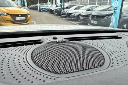 Photo 24 Peugeot 308  PHEV 225 e-EAT8