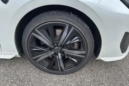 Photo 40 Peugeot 308 Gén. III Ph1 GT Pack 5