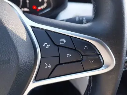 Photo 17 Renault Clio  E-Tech hybride 145