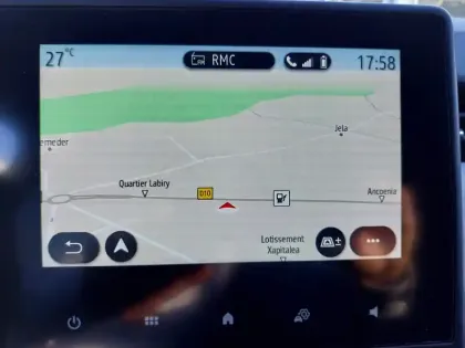 Photo 15 Renault Clio  E-Tech hybride 145