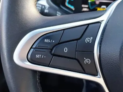 Photo 16 Renault Clio  E-Tech hybride 145