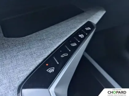 Photo 18 Peugeot 3008  Hybrid 145 e-DCS6