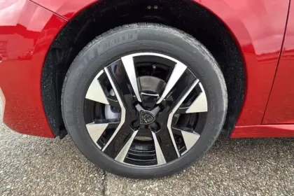 Photo 23 Peugeot 208  Hybrid 110 e-DCS6