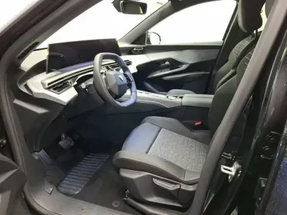 Photo 11 Peugeot 3008  Hybrid 136 e-DCS6