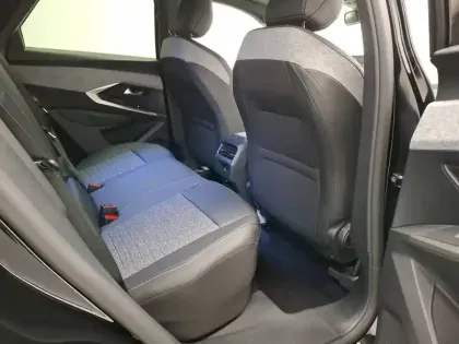 Photo 32 Peugeot 3008  Hybrid 136 e-DCS6