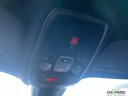 Photo 21 Peugeot 2008  100 S&S BVM6