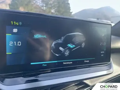 Photo 23 Peugeot 2008  Electrique 136 ch