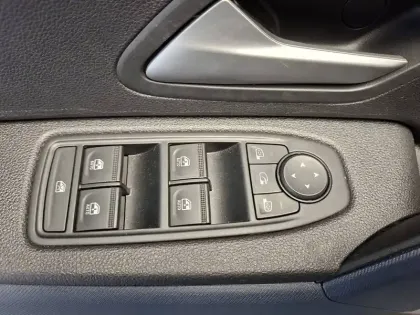 Photo 16 Dacia Duster  Hybrid 140