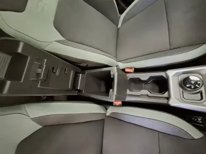 Photo 56 Dacia Duster  Hybrid-G 150 4x4