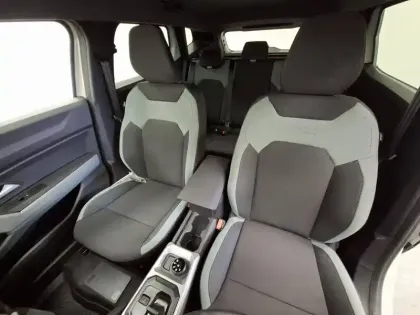 Photo 58 Dacia Duster  Hybrid-G 150 4x4