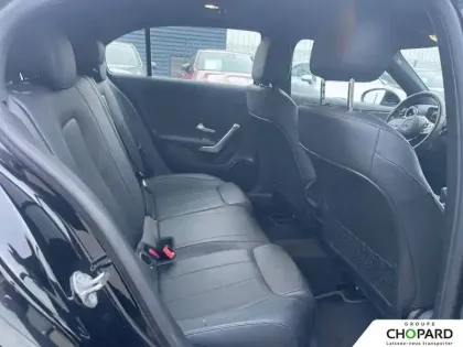 Photo 19 Mercedes Classe A  180 d 8G-DCT