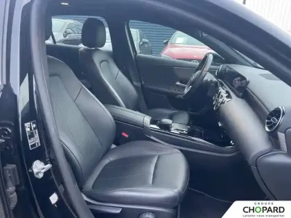 Photo 12 Mercedes Classe A  180 d 8G-DCT