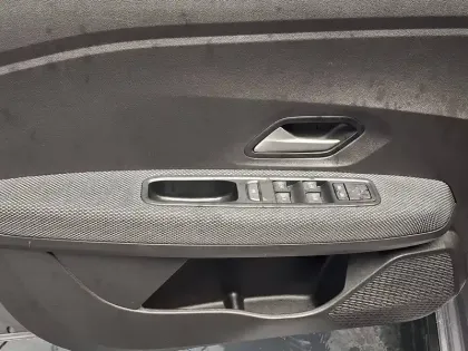 Photo 15 Dacia Sandero  ECO-G 100 GSR2