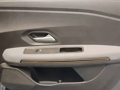 Photo 19 Dacia Sandero  ECO-G 100 GSR2