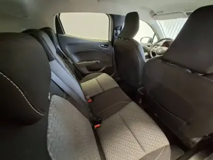 Photo 24 Renault Clio  Blue dCi 100