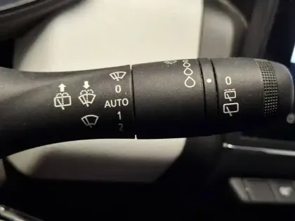 Photo 34 Renault Clio  Blue dCi 100