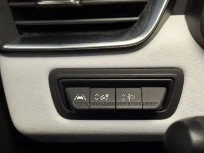 Photo 32 Renault Clio  Blue dCi 100