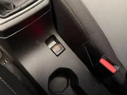 Photo 20 Dacia Jogger  Hybrid 140 7 places GSR2