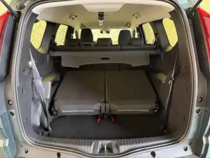 Photo 34 Dacia Jogger  Hybrid 140 7 places GSR2