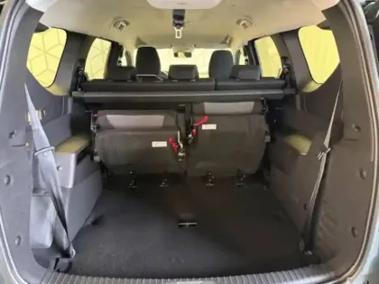 Photo 76 Dacia Jogger  Hybrid 140 7 places GSR2