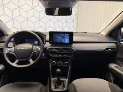 Photo 10 Dacia Jogger  Hybrid 140 7 places GSR2