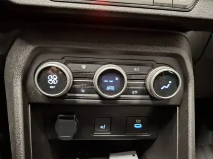 Photo 32 Dacia Sandero  ECO-G 100 GSR2