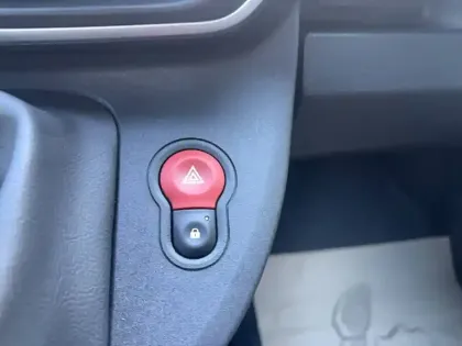 Photo 33 Renault Kangoo  EXPRESS BLUE DCI 80