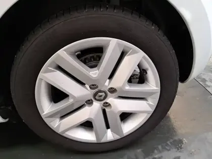 Photo 16 Renault Clio  Blue dCi 100 - 21N