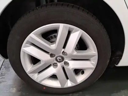 Photo 55 Renault Clio Gén. V (BJA) Ph1 Business 5