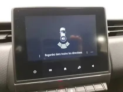 Photo 79 Renault Clio Gén. V (BJA) Ph1 Business 5