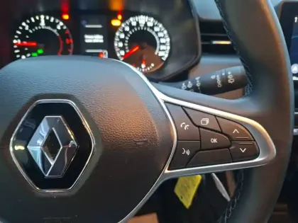 Photo 76 Renault Clio Gén. V (BJA) Ph1 Business 5