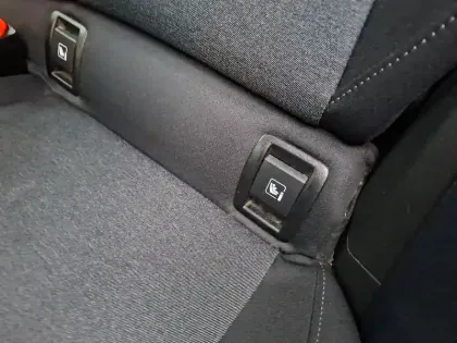 Photo 67 Renault Clio Gén. V (BJA) Ph1 Business 5