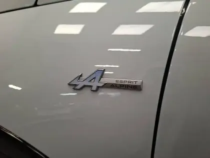 Photo 13 Renault Clio  E-Tech full hybrid 160 ch