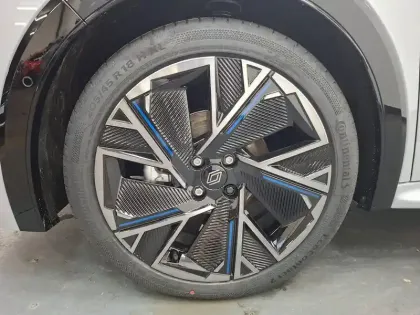 Photo 15 Renault Clio  E-Tech full hybrid 160 ch