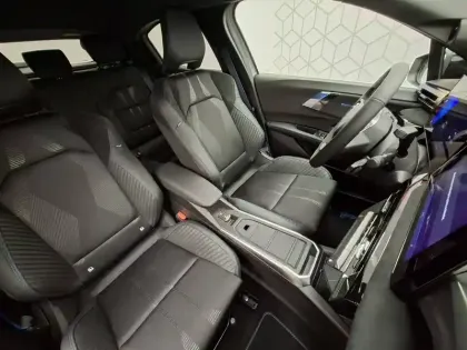 Photo 30 Renault Clio  E-Tech full hybrid 160 ch