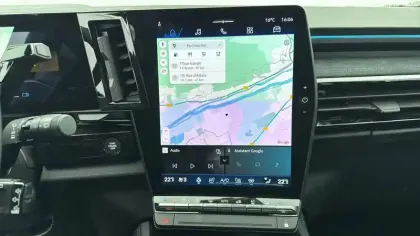 Photo 9 Renault Espace  E-Tech full hybrid 200 GSR2