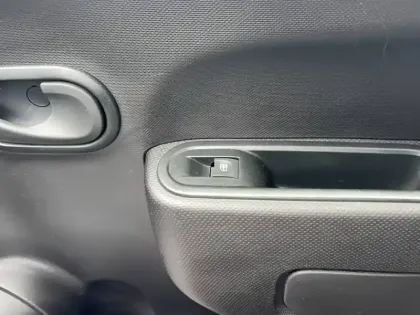 Photo 82 Renault Twingo  III SCe 65