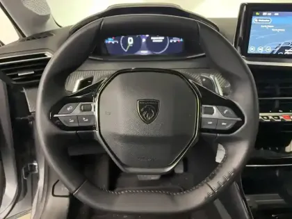 Photo 15 Peugeot 208  Hybrid 110 e-DCS6