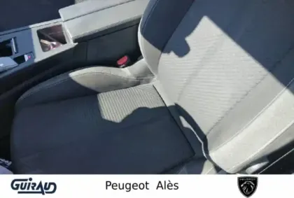 Photo 11 Peugeot 308  BlueHDi 130ch S&S EAT8