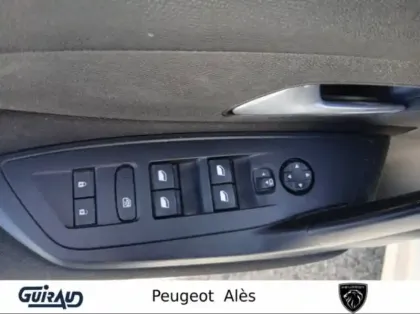 Photo 21 Peugeot 308  BlueHDi 130ch S&S EAT8