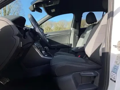 Photo 7 Volkswagen T-roc  1.5 TSI 150 EVO Start/Stop DSG7