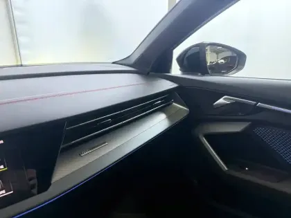 Photo 32 Audi A3  Sportback TFSI e Hybride rechargeable 204 S tronic 6