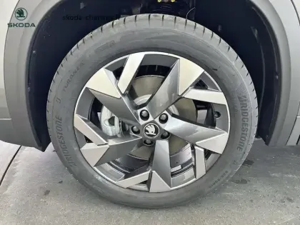 Photo 8 Skoda Kodiaq  1.5 TSI 150 ch Hybrid ACT DSG7 5pl