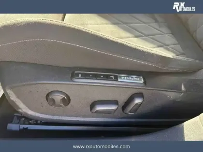 Photo 14 Volkswagen Golf  1.5 eTSI OPF 150 DSG7