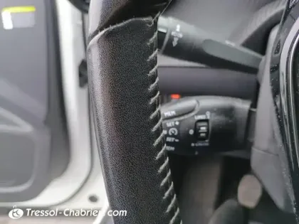 Photo 16 Peugeot 2008  BlueHDi 110 S&S BVM6 Allure Pack