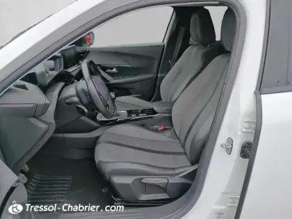 Photo 8 Peugeot 2008  BlueHDi 110 S&S BVM6 Allure Pack