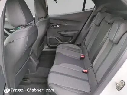 Photo 22 Peugeot 2008  BlueHDi 110 S&S BVM6 Allure Pack