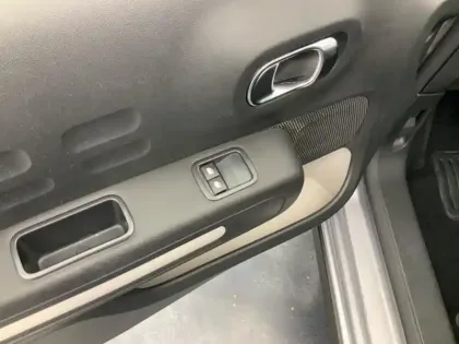 Photo 19 Citroën C3  BlueHDi 100 S&S BVM6 Feel