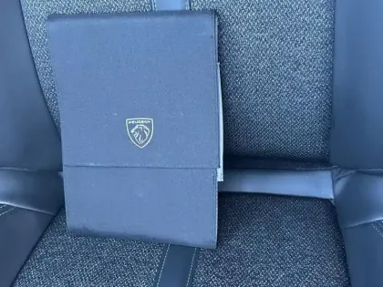 Photo 15 Peugeot 308  PureTech 130ch S&S BVM6 Allure Pack