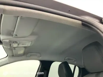 Photo 16 Peugeot 208  PureTech 100 S&S BVM6 Allure